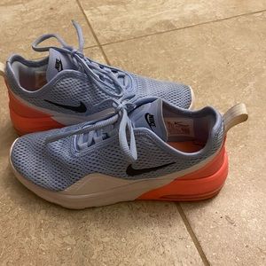Women’s Nike Air Max Motion